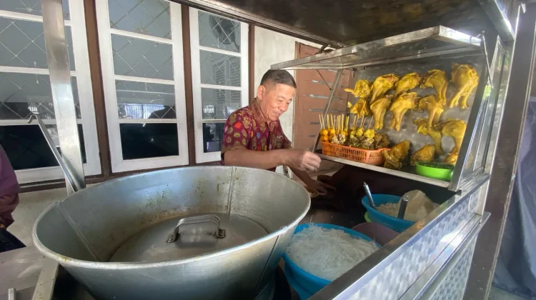Soto Surabaya dan Perjuangan Panjang Mulyono di Siring Tandean Banjarmasin