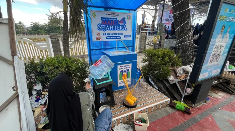 Miris! Fasilitas Air Minum PAM Bandarmasih Depan Balai Kota Dipakai Cuci Wadah