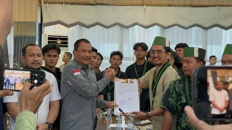 DPRD Kalsel Terima Audiensi HMI, Sepakati Delapan Tuntutan Aspirasi Mahasiswa