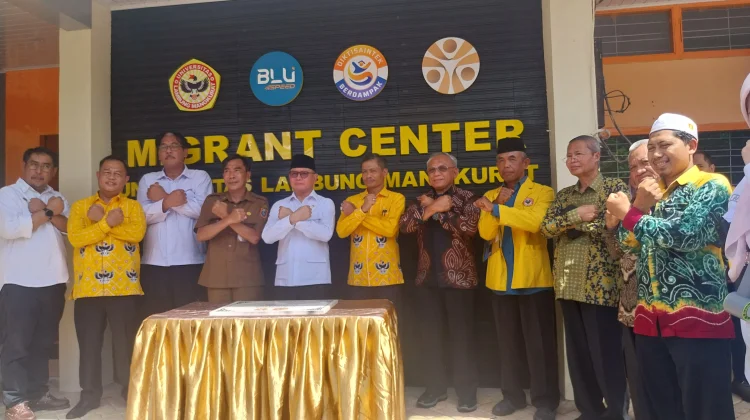 ULM Resmikan Migrant Center, Dukung Akses Kerja Luar Negeri