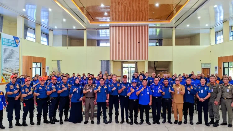 Hadapi Puncak Kemarau, Pemprov Kalsel Perkuat Kompetensi Damkar