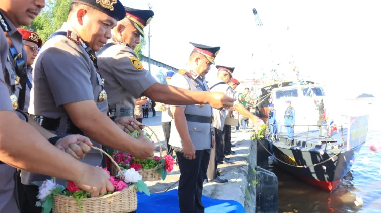 Polri Tabur Bunga di Laut, Kenang Jasa Pahlawan jelang Hari Bhayangkara ke-80