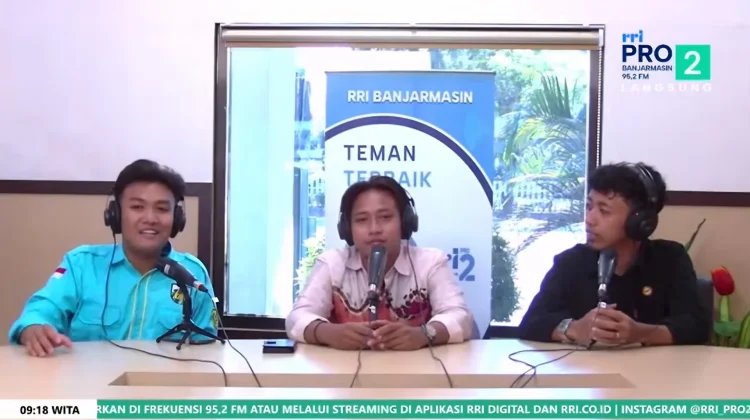 Kolaborasi BEM ULM dan Pepelingasih Gelar Gerakan Sapu Sungai