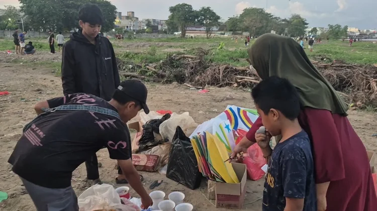 Musim Layangan di Banjarmasin Jadi Hiburan Murah dan Berkah Ekonomi