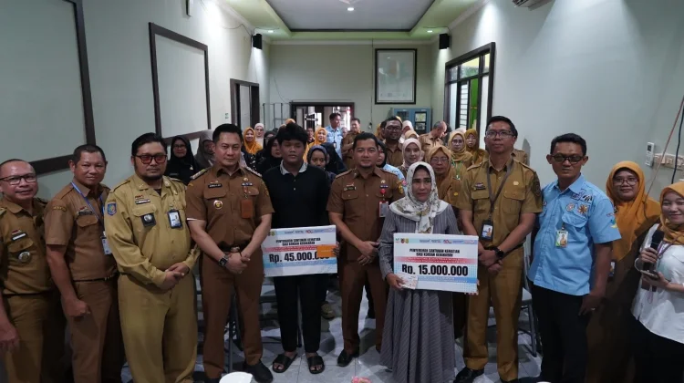 Pemko Banjarmasin Salurkan Santunan Kepada Ahli Waris Korban Jiwa Kebakaran