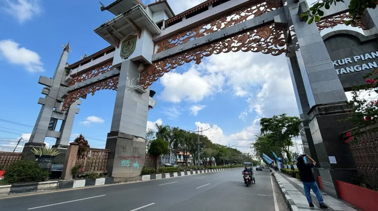Gerbang ‘Maut’ Batas Kota Banjarmasin Ancam Keselamatan, DPRD Desak Evaluasi Total