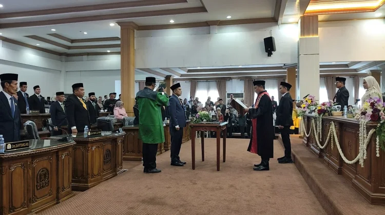 Haji Iyal Resmi Pimpin DPRD Banjarbaru, Sinergi dengan Pemko Jadi Fokus Utama