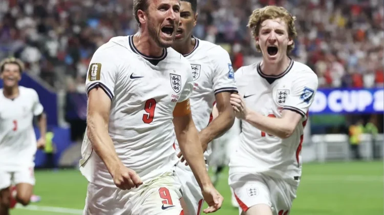 Comeback Dramatis, Dua Gol Harry Kane Antar Inggris ke Babak 16 Besar