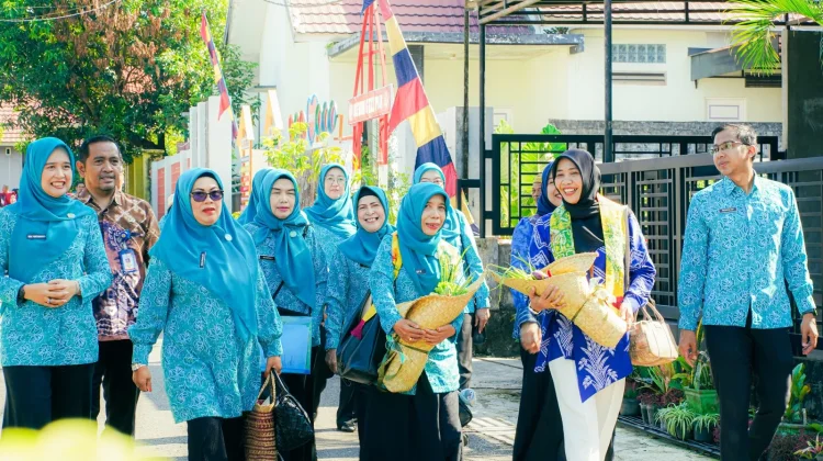 Penilaian AKU HATINYA PKK Tingkat Provinsi di Loktabat Selatan