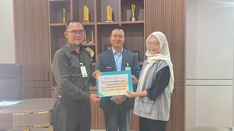 Lolos Universitas Indonesia, Ariani Berhasil Raih Beasiswa BSI Unggulan