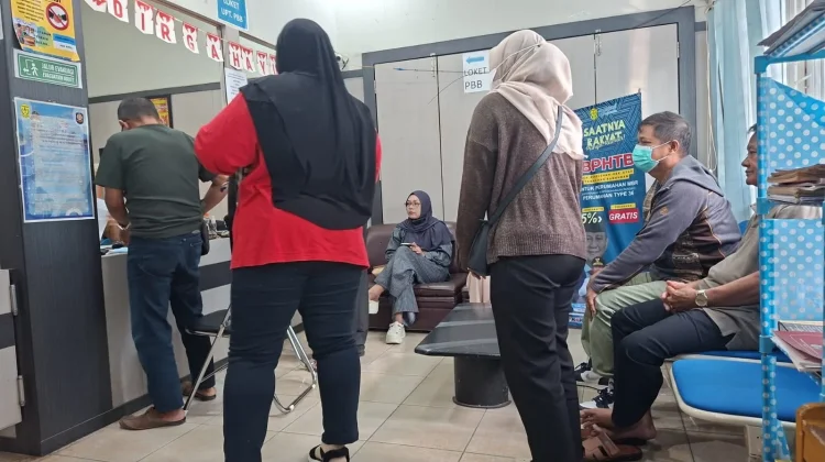 Pelayanan PBB di Kecamatan Banjarmasin Barat Sempat Molor, Warga Mengeluh!