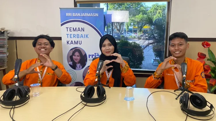 Uniska Gelar Lomba Karya Tulis Bertema Governance dan E-Democracy