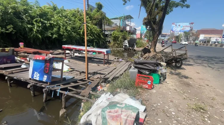 Identitas Dua Korban Tewas Kecelakaan Maut di A. Yani Km 7 Kertak Hanyar Terungkap