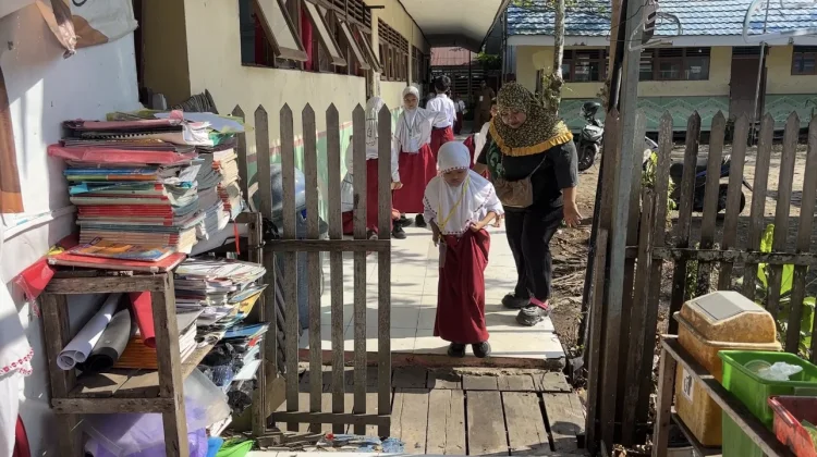 Kisah Talita Nazwa, Satu-satunya Murid Baru SDN Teluk Dalam 10 Jalani MPLS
