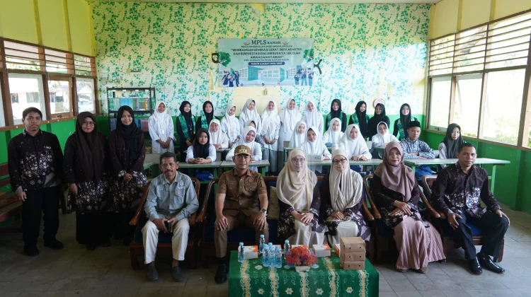 Wali Kota Datangi SMK Farmasi Mandiri, Janji Perjuangkan Fasilitas Sekolah