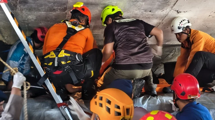 Korban Tercebur di Banjarbaru Berhasil Dievakuasi Tim SAR Gabungan