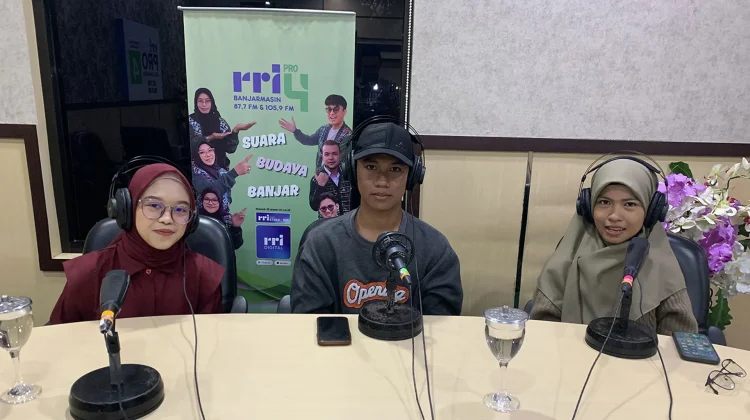 Puisi Bukan Sekadar Kata, tetapi Media Menyampaikan Perasaan