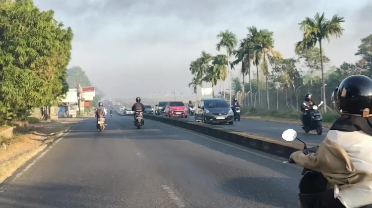 Kabut Asap Ganggu Aktivitas Warga