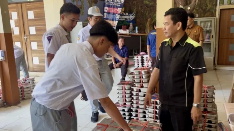 Program Makan Bergizi Gratis Dirasakan Bermanfaat Siswa