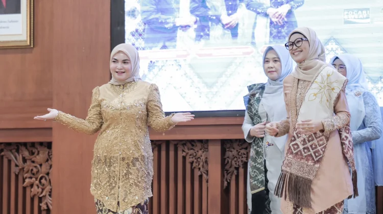 Gatriwara Kalsel Lestarikan Kebaya Perkuat Identitas Perempuan