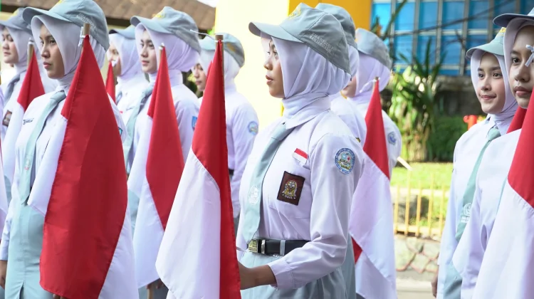 Gerakan Sejuta Merah Putih Dimulai, Warga Kibarkan Bendera Selama Sebulan!