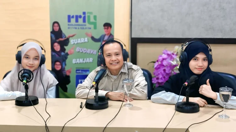 Makanan, Produk Kosmetik dan Obat Wajib Bersertifikat Halal