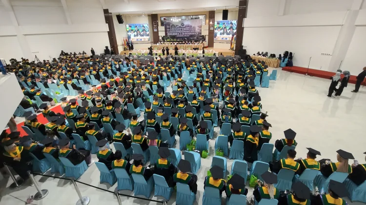 Uniska Wisuda 494 Lulusan, Mayoritas Sudah Berkarier