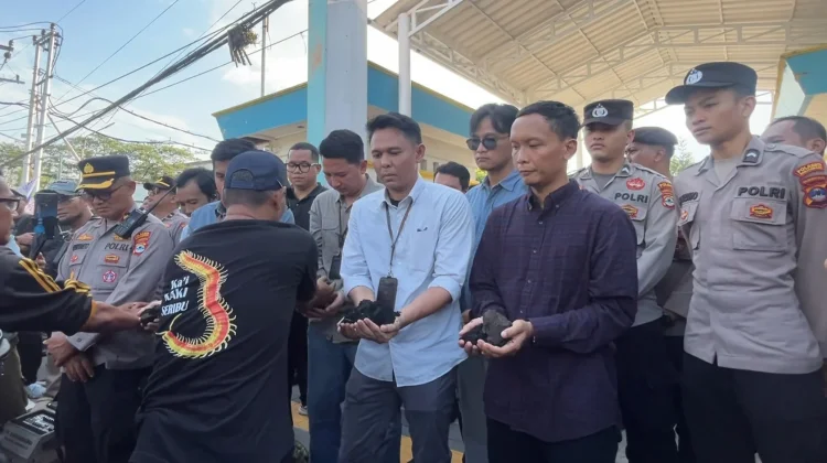 Massa Kembali Datangi PLN UP3 Banjarmasin, Tuntut Transparansi