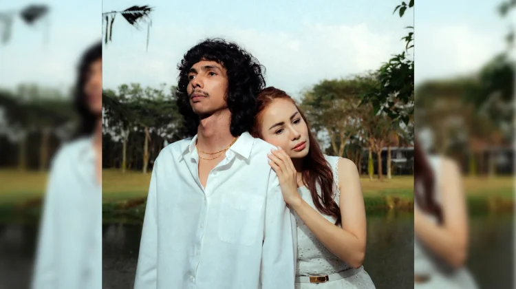 Enau Gandeng Momo Nyanyikan Ulang "Sudah Tahu Tuhan Kita Berbeda"