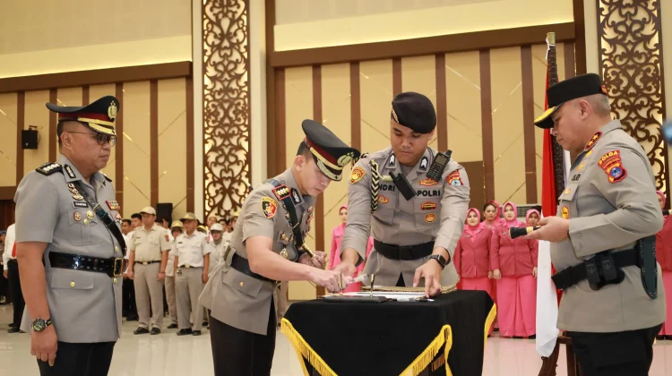 Kombes Pol Riza Muttaqin Resmi Jabat Kapolresta Banjarmasin