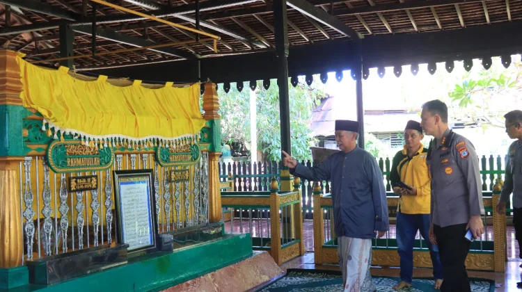 Kapolresta Banjarmasin Ziarah ke Makam Raja Pertama Banjar