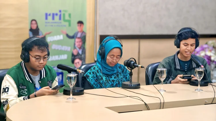 Tempat Berteduh Tak Selalu Rumah