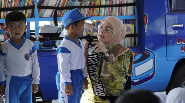 Anak PAUD Banjarmasin Diajak “Berburu” Literasi di Taman Jahri Saleh