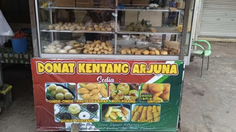 Tekuni Usaha sejak 2021, Nisa Jual Ratusan Donat per Hari