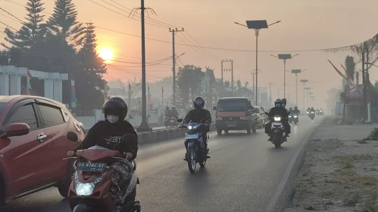 Kabut Asap Masih Selimuti Banjarbaru, Kasus ISPA Tembus Puluhan Ribu