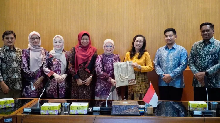 Sasirangan Dibawa ke Yogyakarta, Misi Naik Kelas dengan Pewarna Alam