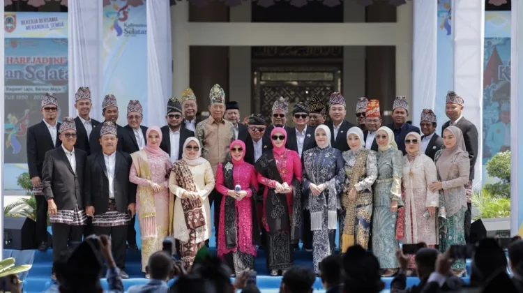 DPRD Kalsel Hadiri Puncak Hari Jadi ke-76 Banua