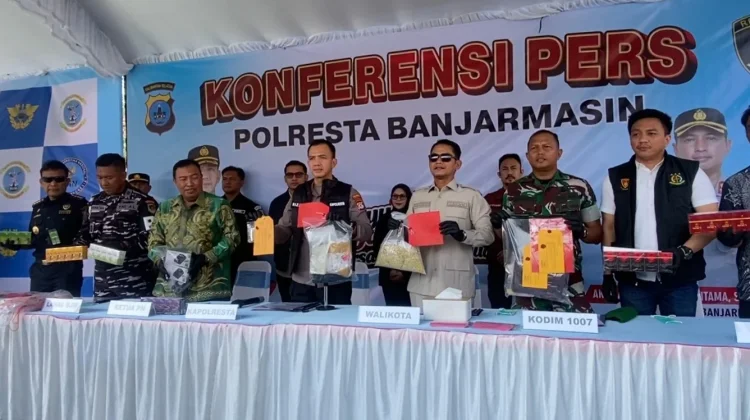 Polresta Banjarmasin Bongkar Peredaran Ribuan Butir Pil Ekstasi
