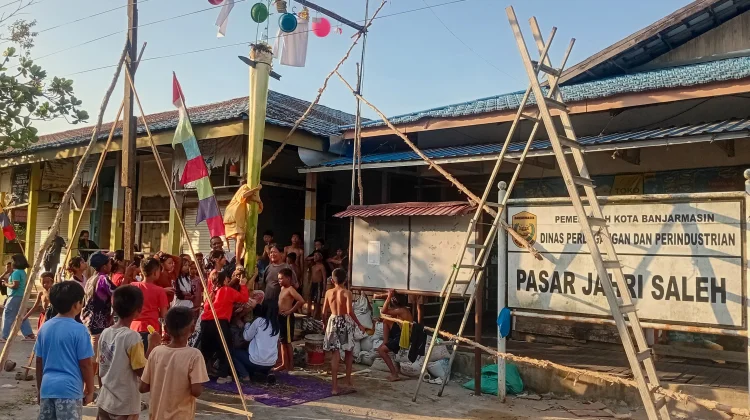 Semarak HUT ke-81 RI, Anak-anak Meriahkan Lomba di Pasar Jahri Saleh