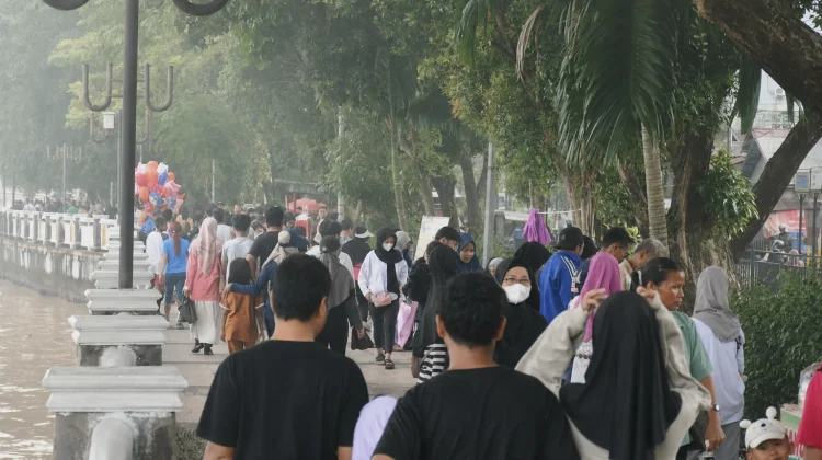 Kabut Asap di Banjarmasin Makin Pekat! Ribuan Masker Disiapkan untuk Warga Rentan