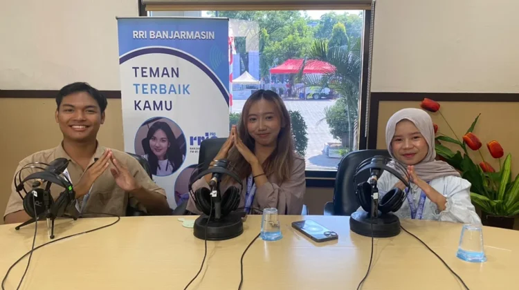 Tapak Desa BEM ULM Kembangkan Budaya di Desa Pembakulan