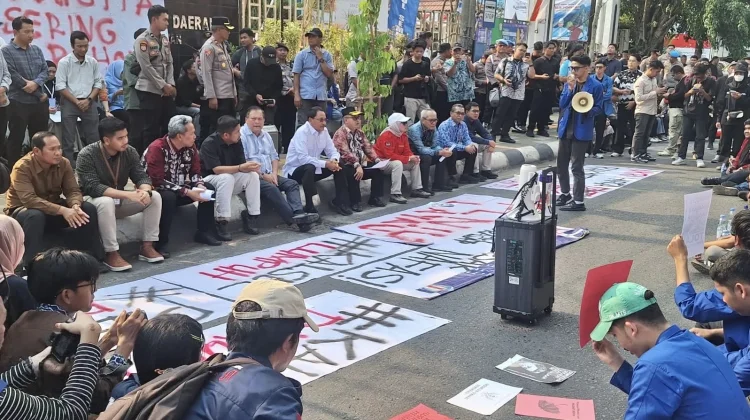 DPRD Kalsel Terima Aspirasi BEM, Bahas Persoalan Listrik hingga BBM