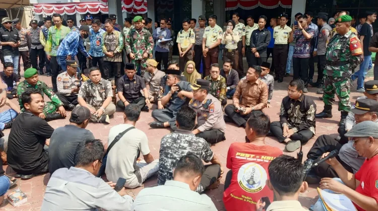 Dandim 1001/HSU-BLG Kawal Aksi Damai PBST Kondusif