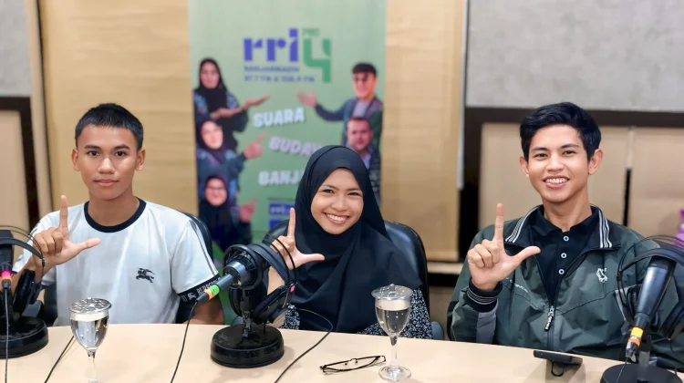 Memaknai Kemerdekaan lewat Puisi dan Sastra