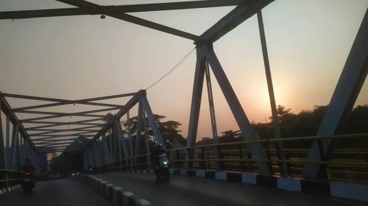 Kalsel Cerah Berawan, Kabut Asap Selimuti Bandara Syamsudin Noor