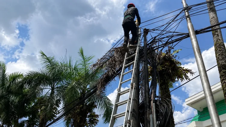 Kabel Fiber Optik Semrawut Banjarmasin Terancam Diputus, Pemko Siapkan Sanksi!
