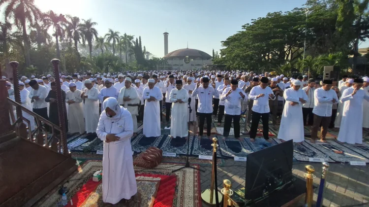 Hadapi Karhutla, Ribuan Jemaah di Sabilal Muhtadin Salat Istisqa Minta Hujan