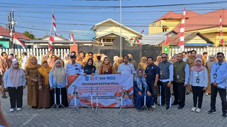 Bantuan Alat Bantu Dorong Kemandirian Lansia dan Penyandang Disabilitas Banjar