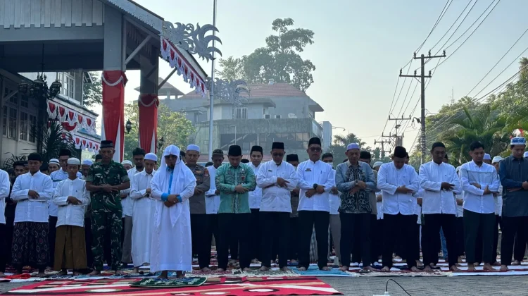Salat Istisqa di tengah Ancaman Krisis Air Baku PAM Bandarmasih