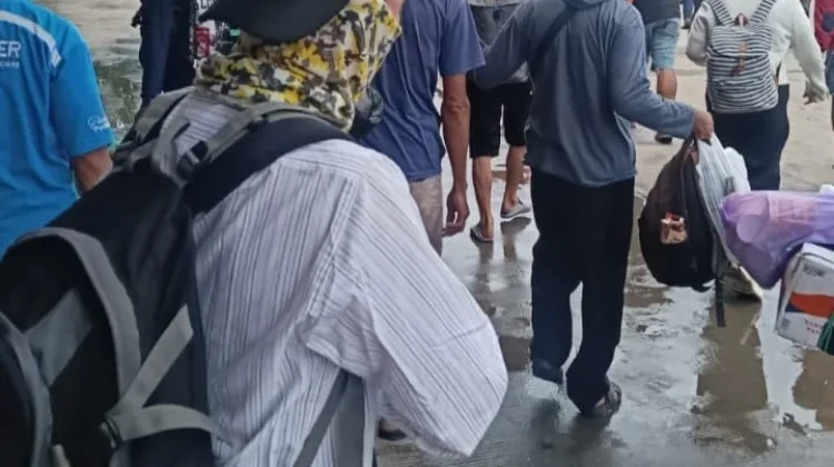 Operasional Pelindo Kalimantan Tetap Berjalan Ditengah Kabut Asap